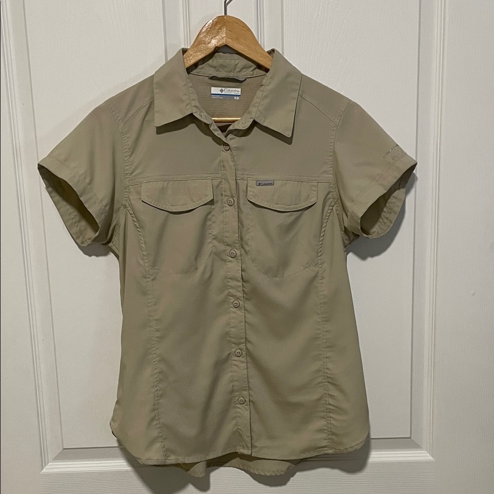 Columbia Women's Beige Button Down Shirt